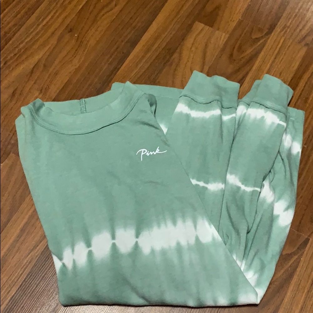 Victoria’s Secret Pink Mock Neck Long Sleeve Tee